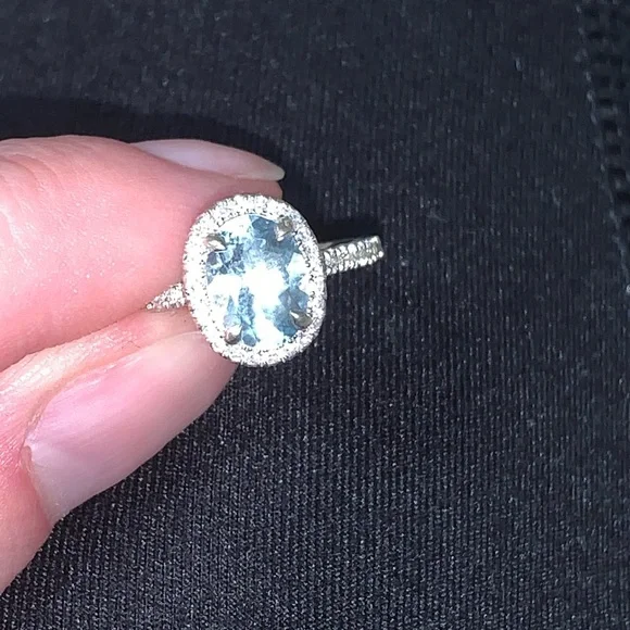Size 7 Aquamarine and diamond rings 14k white gold - Recently cleaned by jeweler - Picture 6 of 9